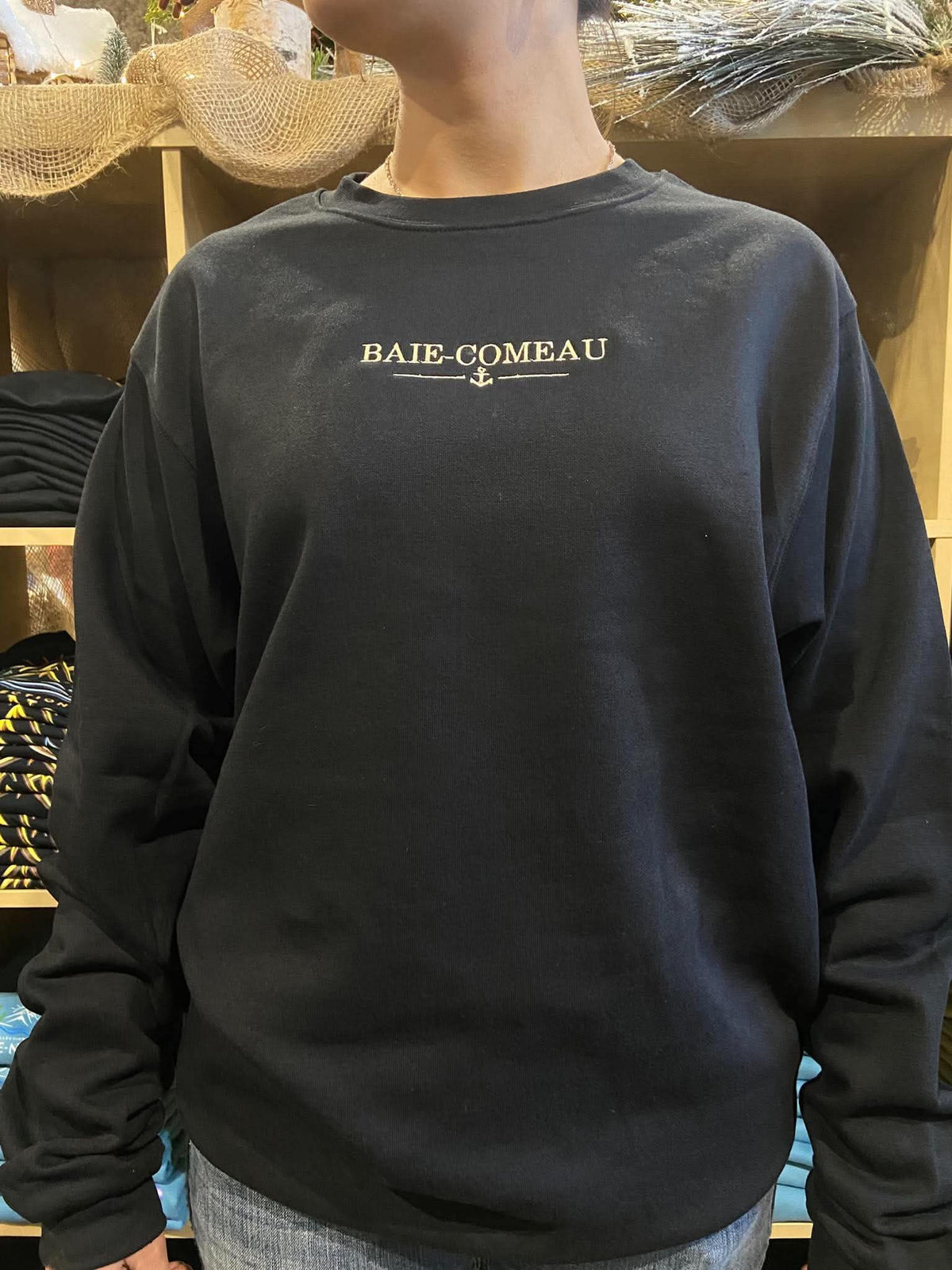 Crewneck Baie-Comeau à manches longues – Noir et doré